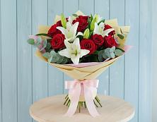 Букет цветов из:  Лилии и Розы #REPLACE_PRED# Первомайском Карачаево-Черкесской республики