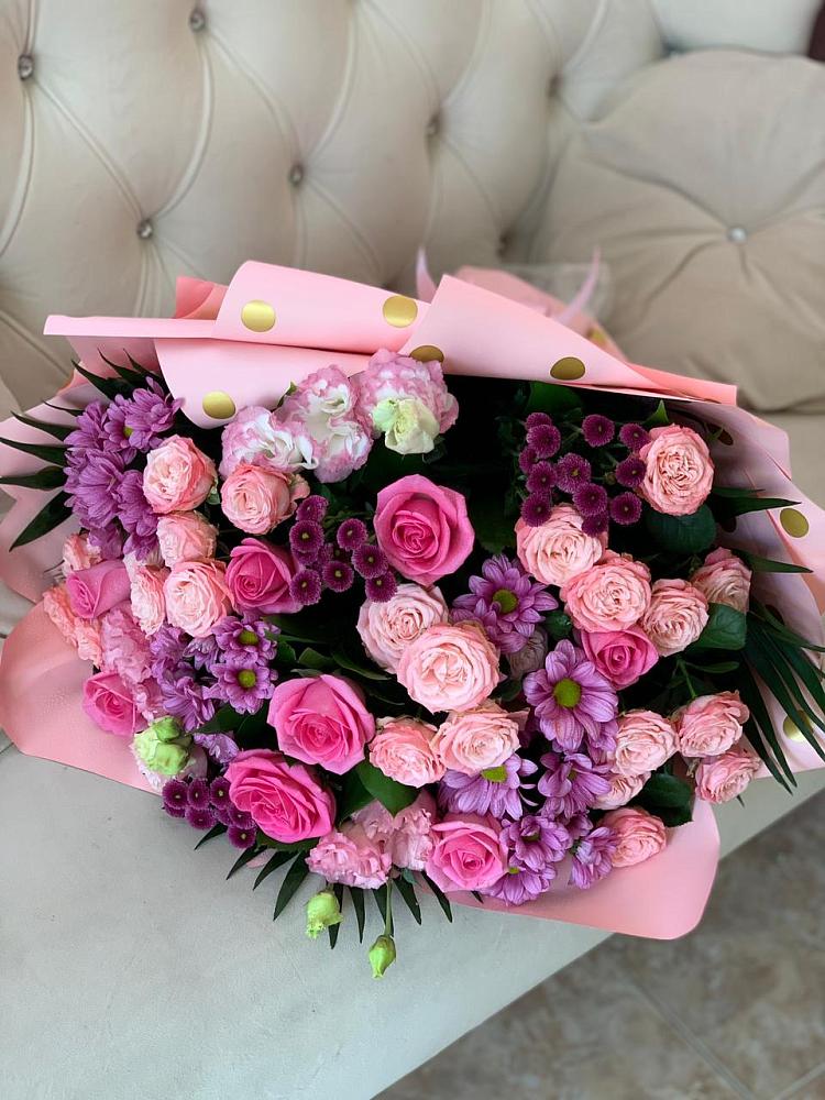 Букет цветов из: Хризантемы, Розы и Лизиантусы в Первомайском Карачаево-Черкесской республики