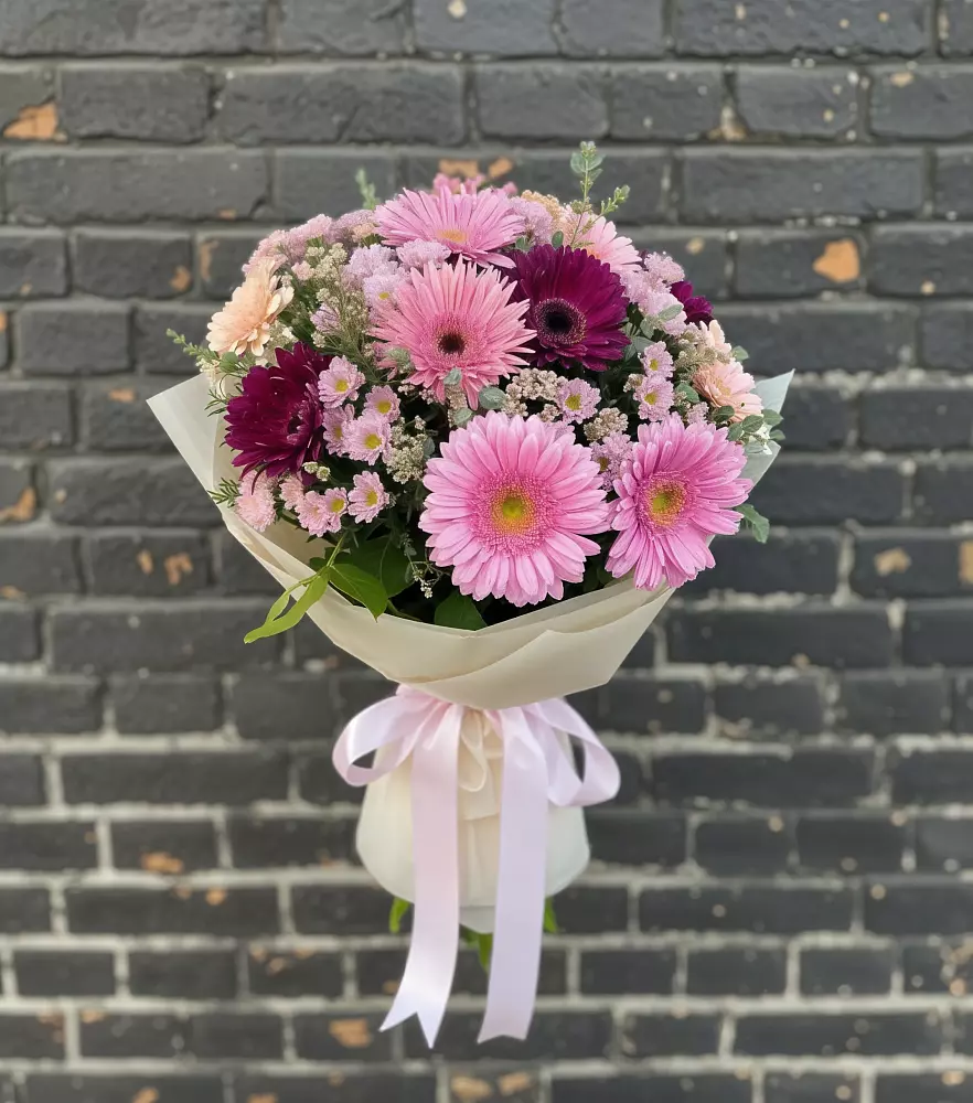 Букет цветов из: Герберы и Хризантемы в Первомайском Карачаево-Черкесской республики