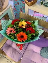 Букет цветов из:  Герберы, Хризантемы и Альстромерии #REPLACE_PRED# Первомайском Карачаево-Черкесской республики
