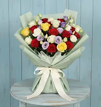 Букет цветов из:  Розы в Первомайском Карачаево-Черкесской республики