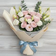 Букет цветов из:  Лизиантусы #REPLACE_PRED# Первомайском Карачаево-Черкесской республики