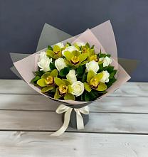 Букет цветов из:  Орхидеи и Розы в Первомайском Карачаево-Черкесской республики