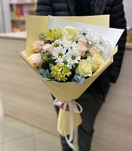 Букет цветов из:  Альстромерии, Розы и Хризантемы в Первомайском Карачаево-Черкесской республики