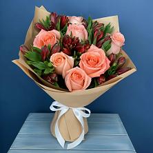 Букет цветов из:  Розы и Альстромерии в Первомайском Карачаево-Черкесской республики