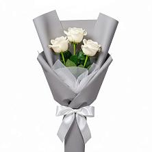 Букет 3 белые розы в Первомайском Карачаево-Черкесской республики