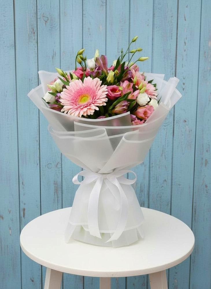 Букет цветов из: Герберы, Альстромерии и Лизиантусы в Первомайском Карачаево-Черкесской республики