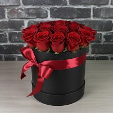 Цветочная композиция из Розы в шляпной коробке в Первомайском Карачаево-Черкесской республики