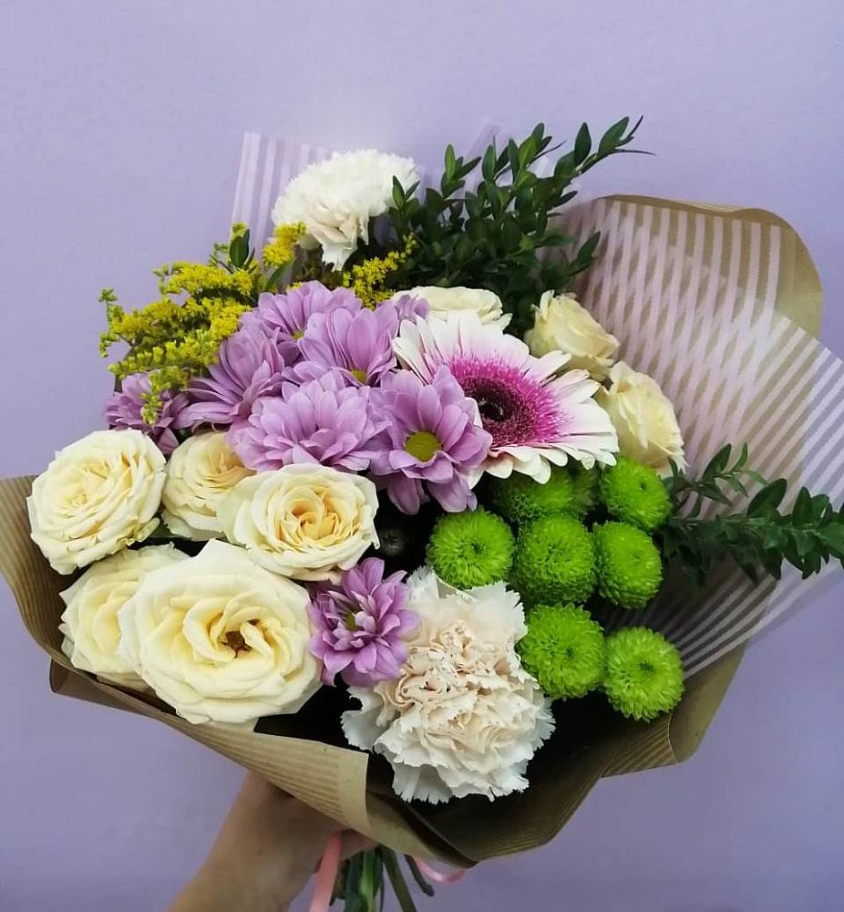 Букет цветов из: Хризантемы, Розы, Гвоздики и Герберы в Первомайском Карачаево-Черкесской республики