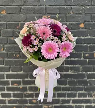 Букет цветов из:  Герберы и Хризантемы #REPLACE_PRED# Первомайском Карачаево-Черкесской республики