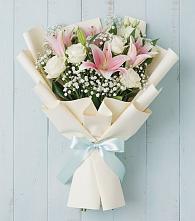 Букет цветов из:  Лилии в Первомайском Карачаево-Черкесской республики